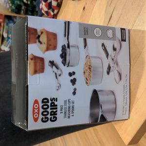 Oxo good grips measuring spoons and cups